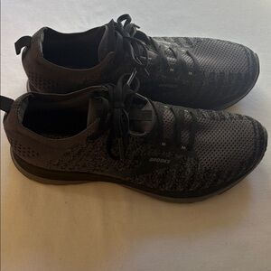 Brooks Bedlam2 Ebony/Gray/Black Knit Sneakers- 11M